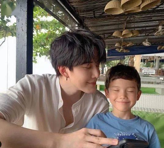 最火娱乐明星吃瓜视频在线观看,最火明星吃瓜视频大揭秘